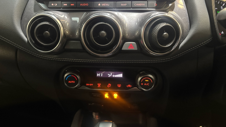 Nissan Juke 1.0 DiG-T 114 N-Connecta 5dr DCT Petrol Hatchback